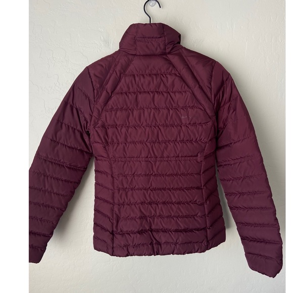 Spyder Prymo down puffer ski jacket Small. Bought re-posh and never wore - Picture 4 of 11